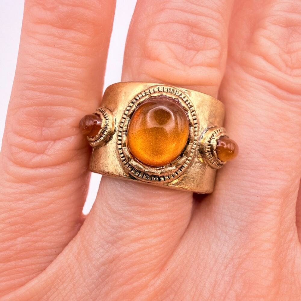 Signed N.R. Vina Ricci Etruscan Revival Wide Band Faux Amber Cabochon Ring 7.25
